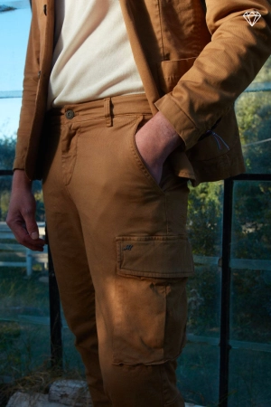 Chile men's cargo pants in gabardine extra slim fit ①