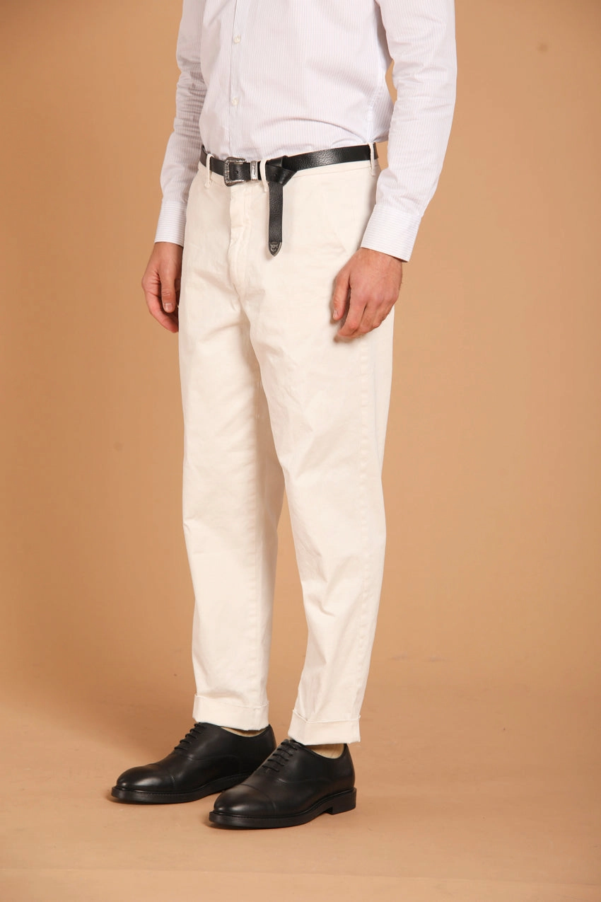 Chinos 22  men's chino pants in gabardine relaxed fit 