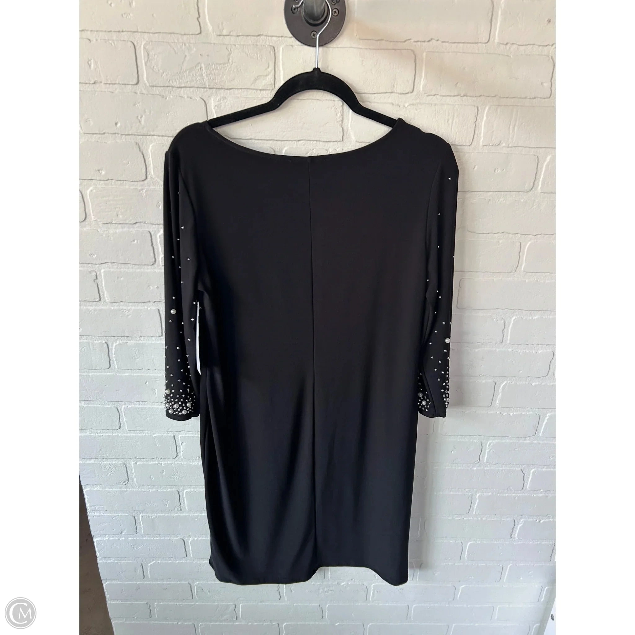 Dress Casual Short By Clothes Mentor In Black & White, Size: L