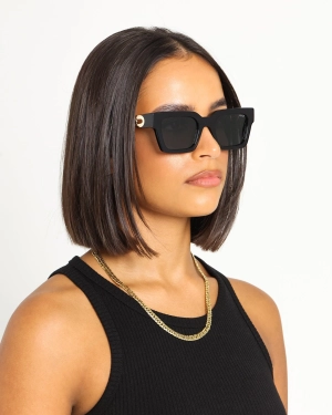 NUQE Captivate Sunglasses Black/Gold