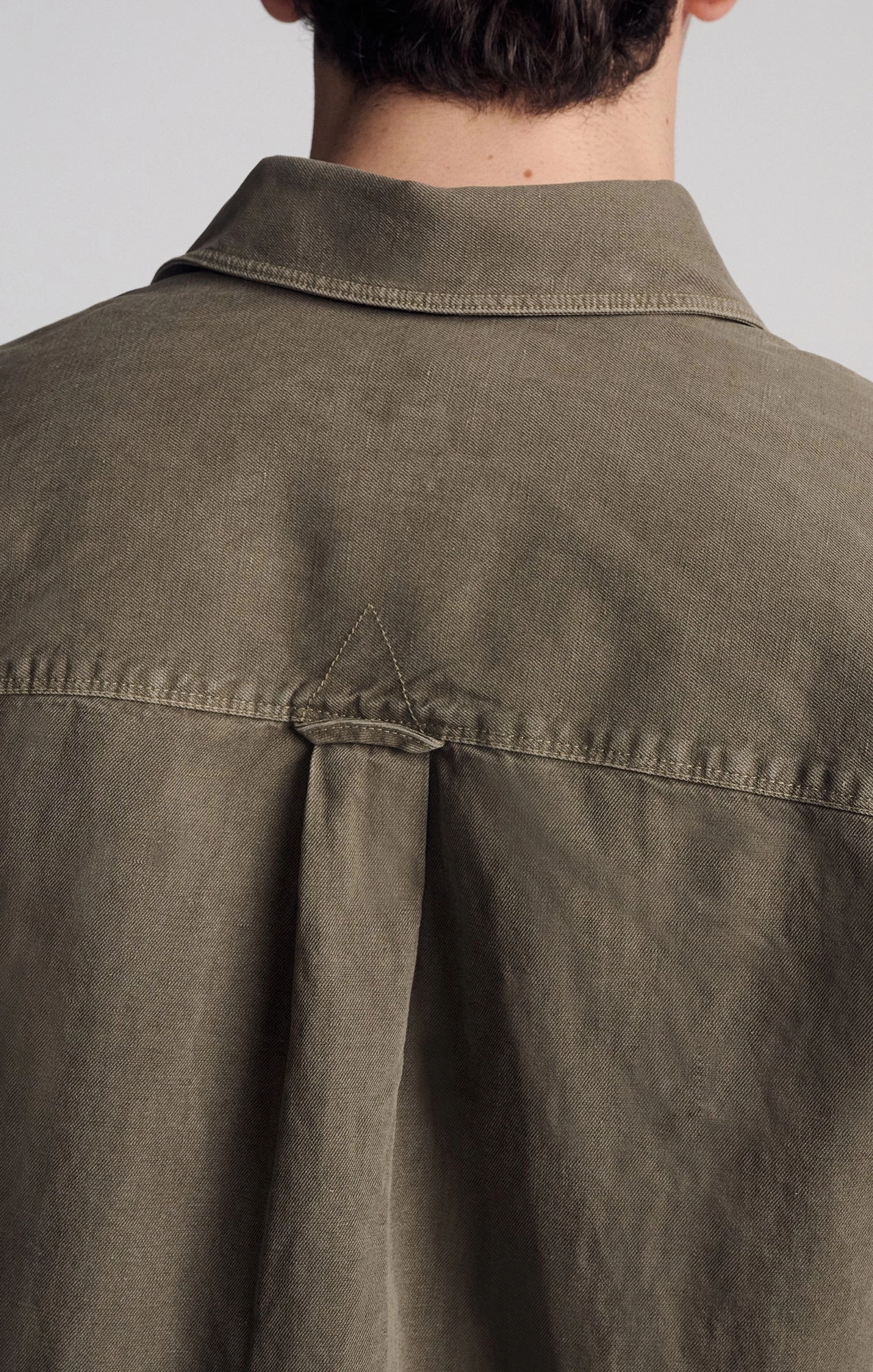 ONE POCKET LONG SLEEVE BUTTON-UP SHIRT IN BUNGEE CORD