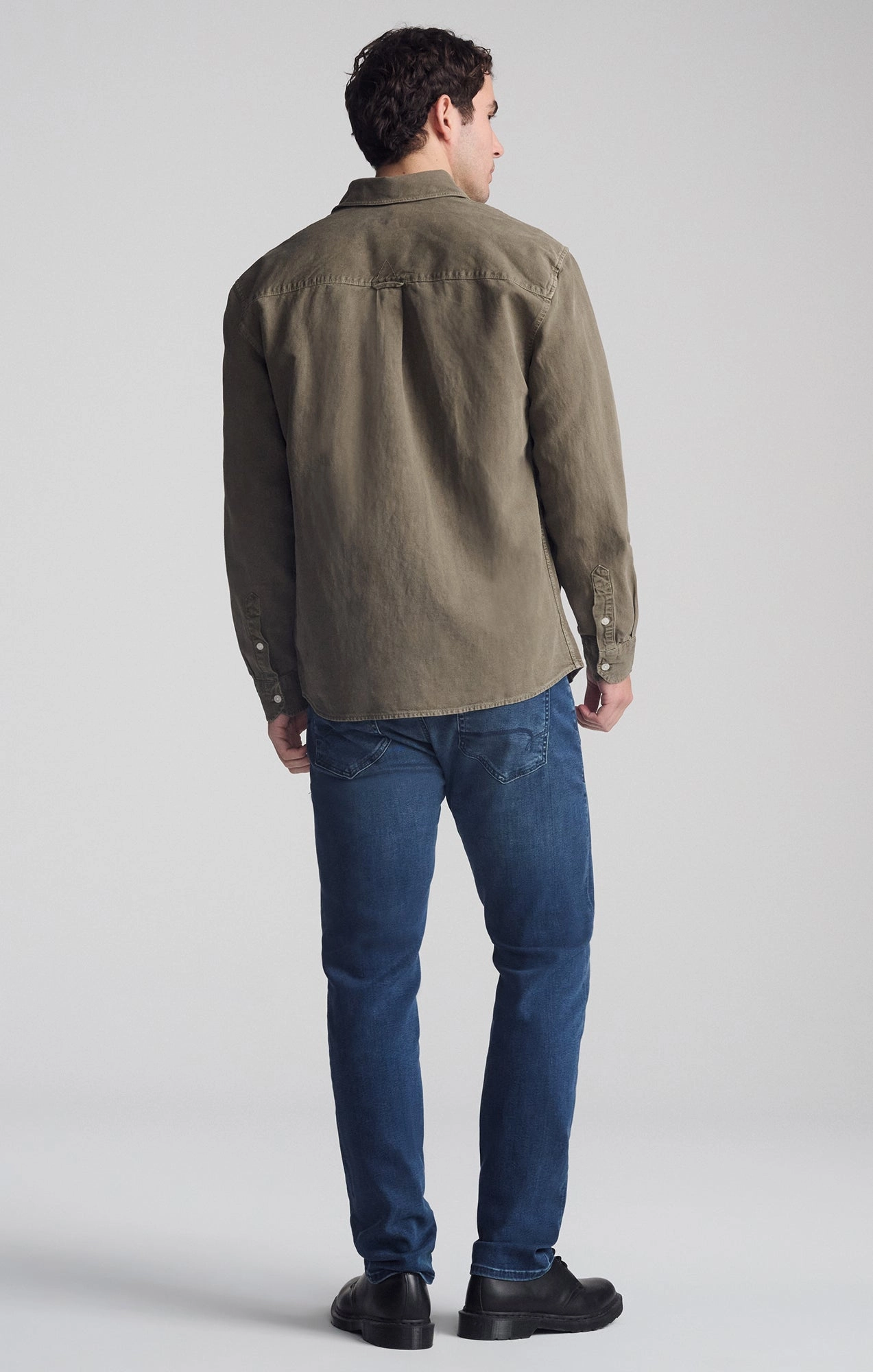 ONE POCKET LONG SLEEVE BUTTON-UP SHIRT IN BUNGEE CORD
