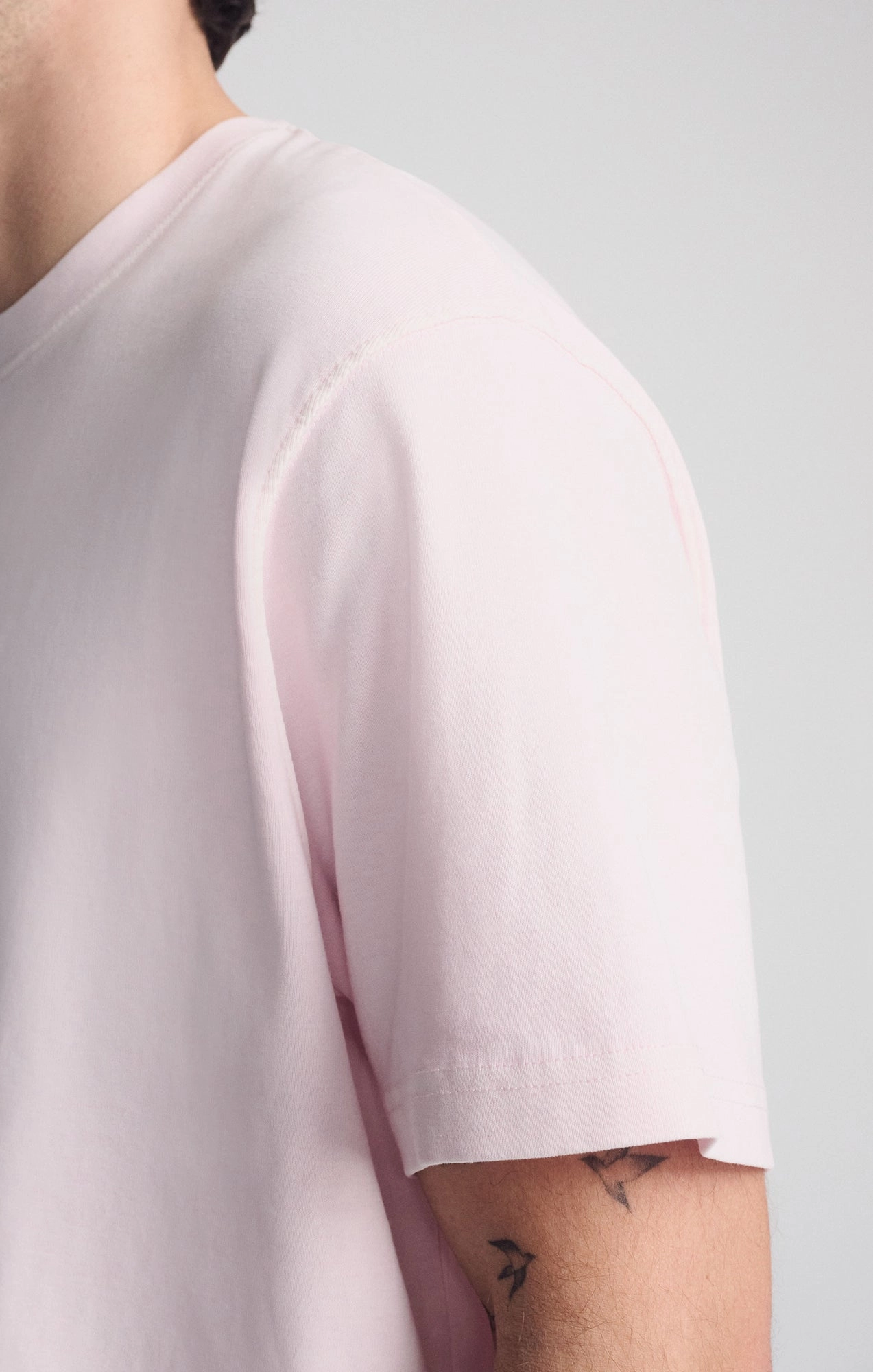 SHORT SLEEVE CREW NECK T-SHIRT IN SHRINKING VIOLET
