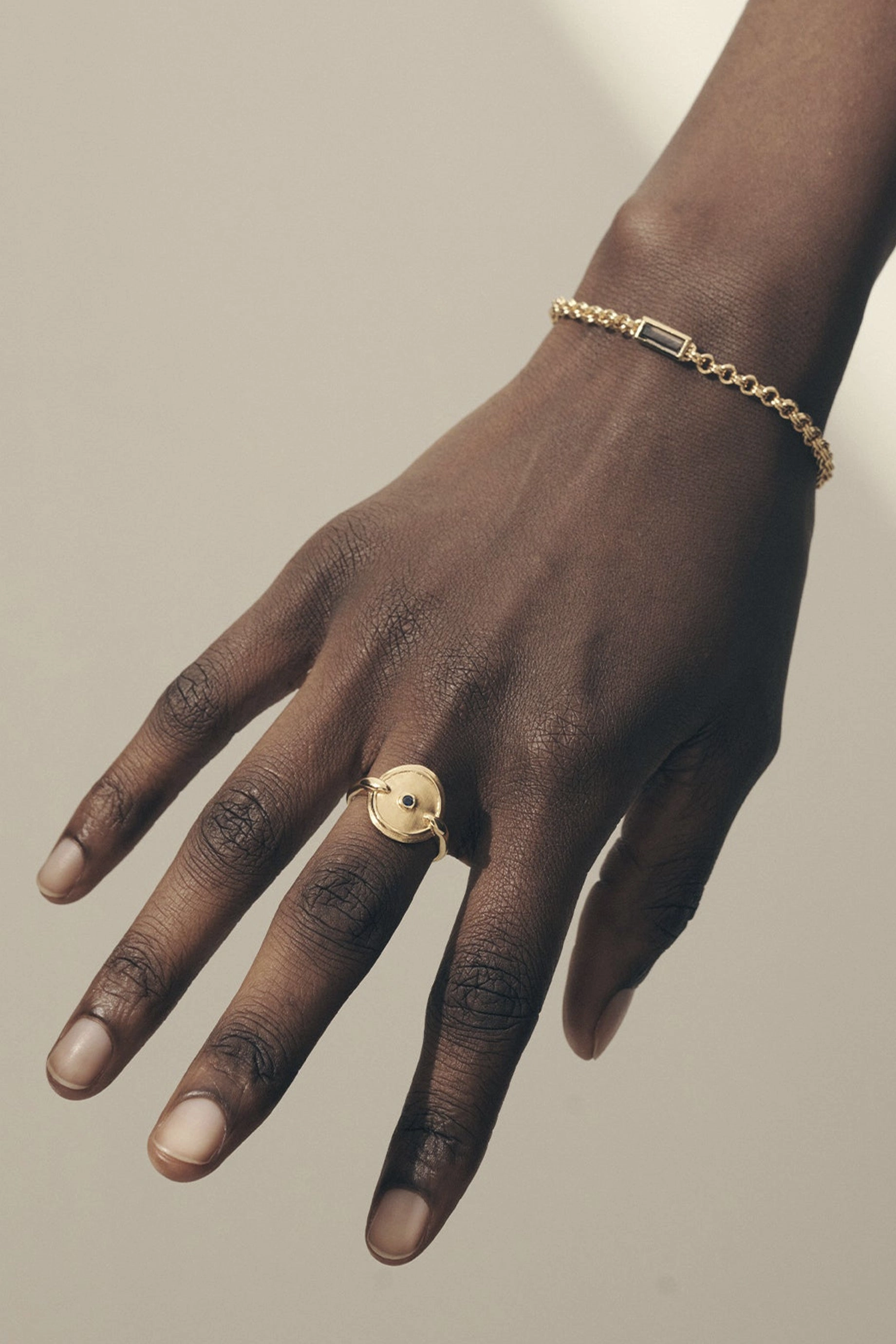 Temple Of The Sun Athena Ring - Gold