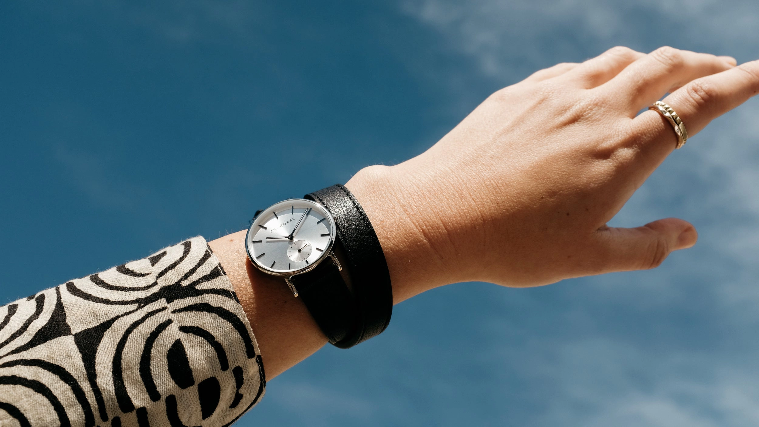 The 16mm Classic Strap: Black Bracelet/ Silver