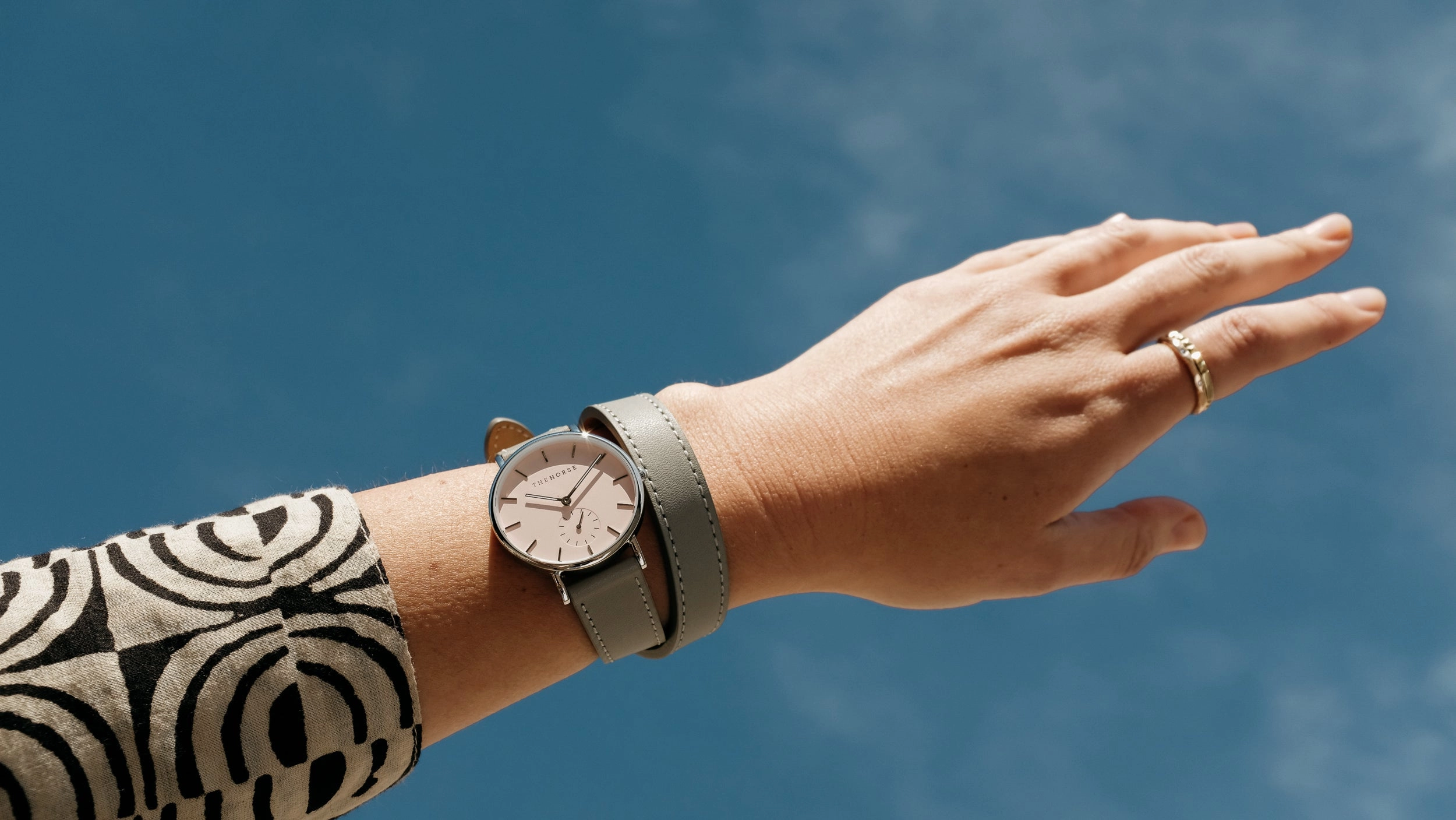 The 16mm Classic Strap: Grey Bracelet/ Silver